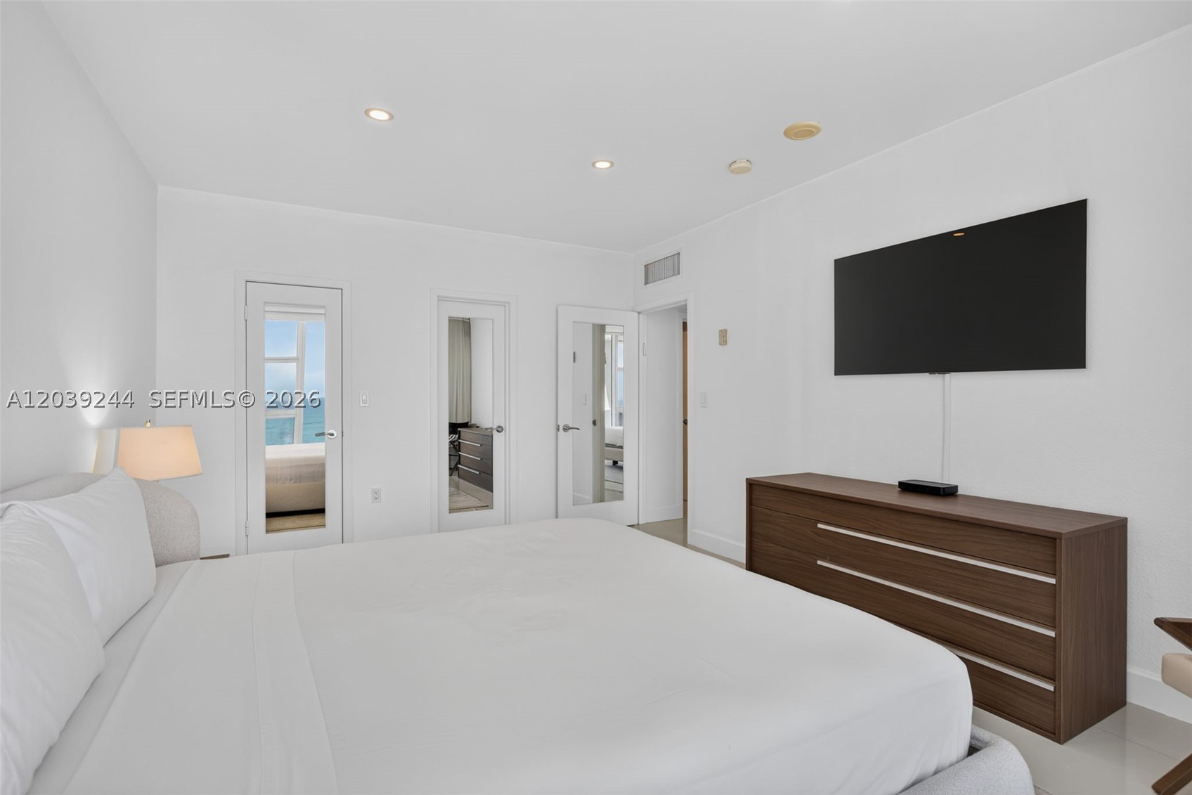 image Harbour House20