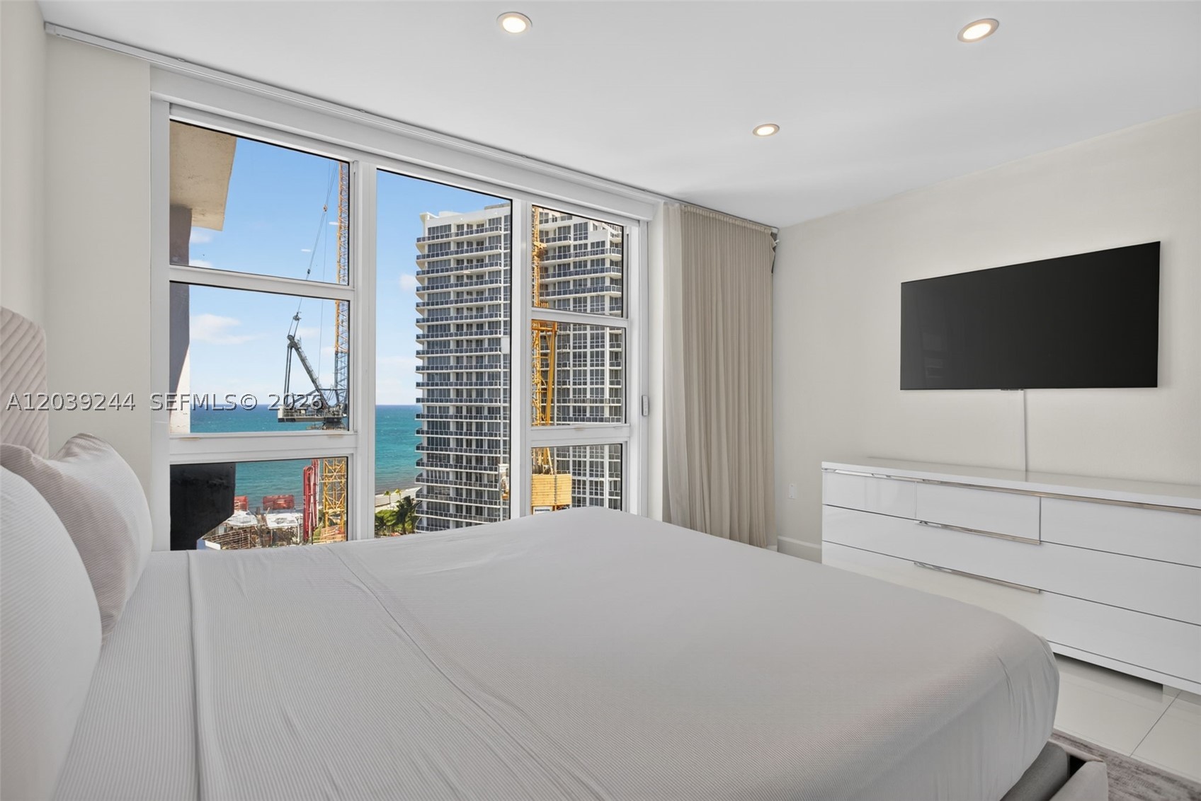 image Harbour House29