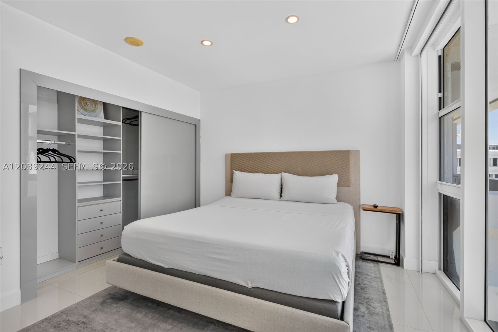 image Harbour House31