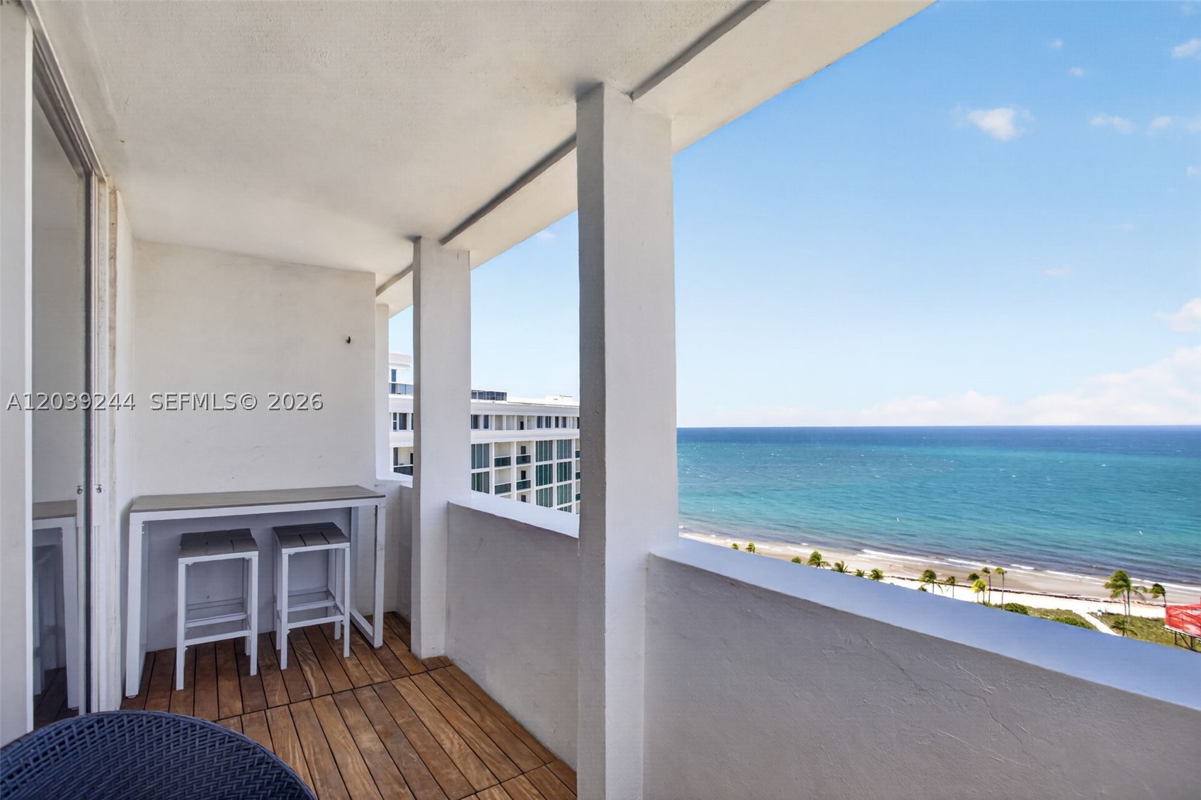 image Harbour House34