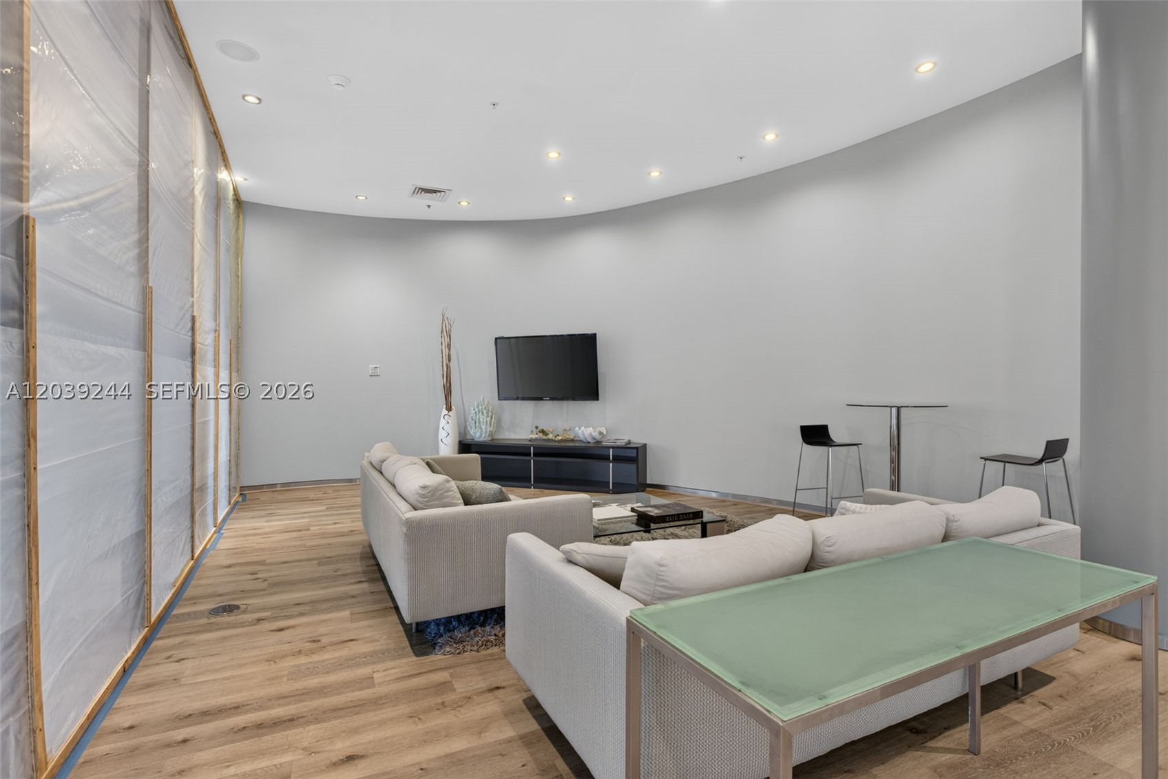 image Harbour House41