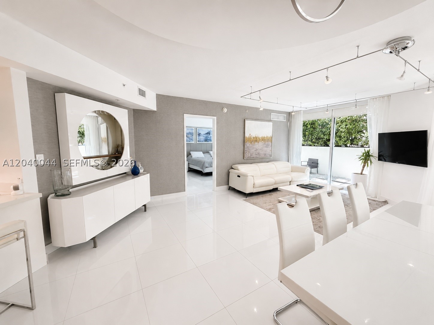 image St Tropez Sunny Isles0