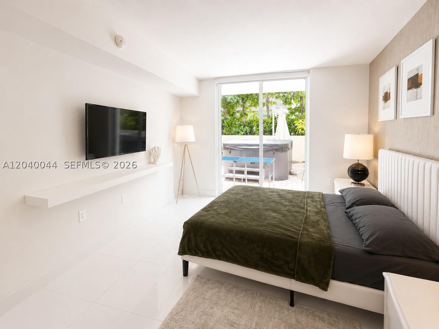 200 Sunny Isles Blvd #2-504–Lanai Residence Sunny Isles Beach, FL 33160