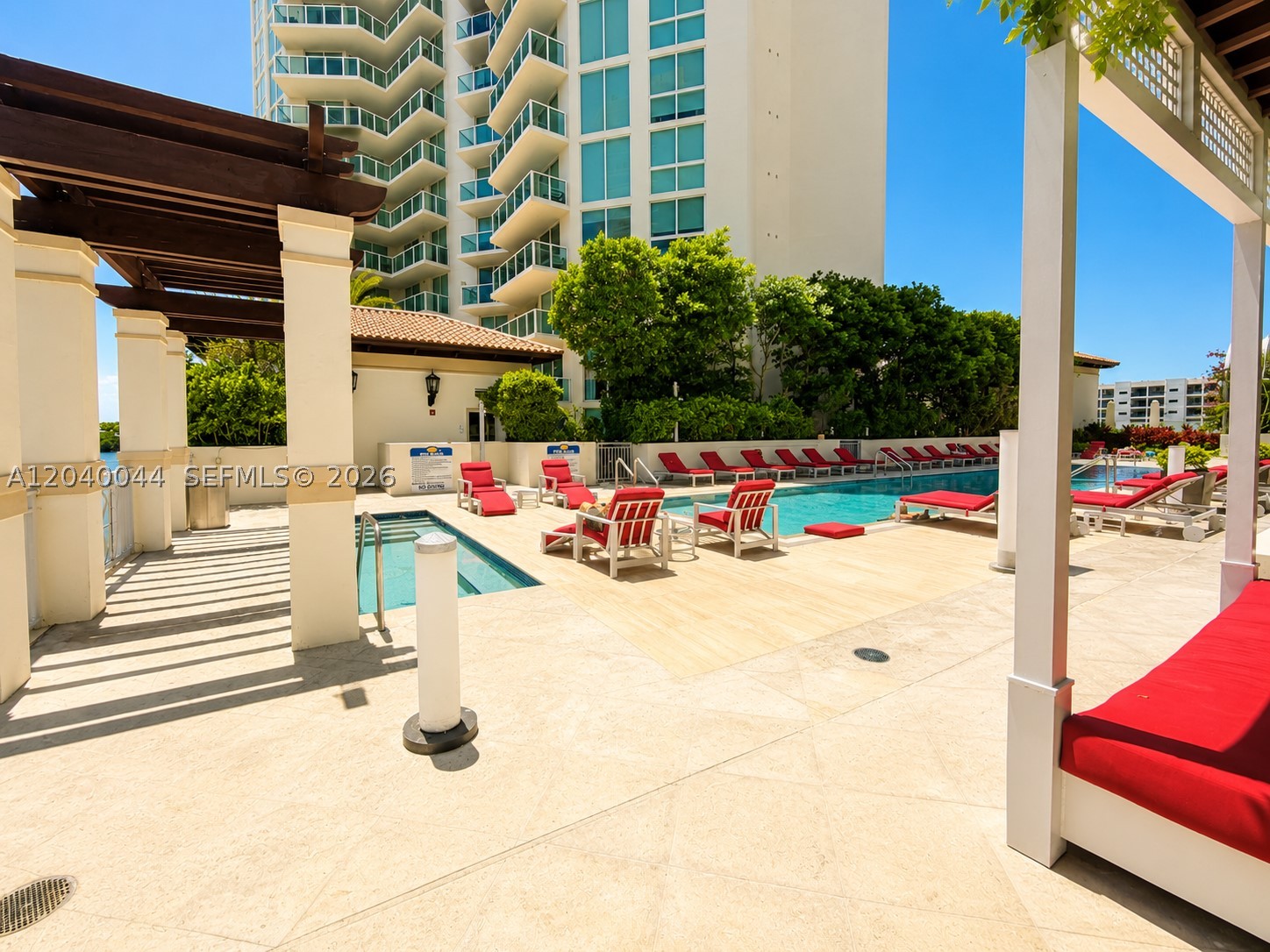 200 Sunny Isles Blvd #2-504–Lanai Residence Sunny Isles Beach, FL 33160