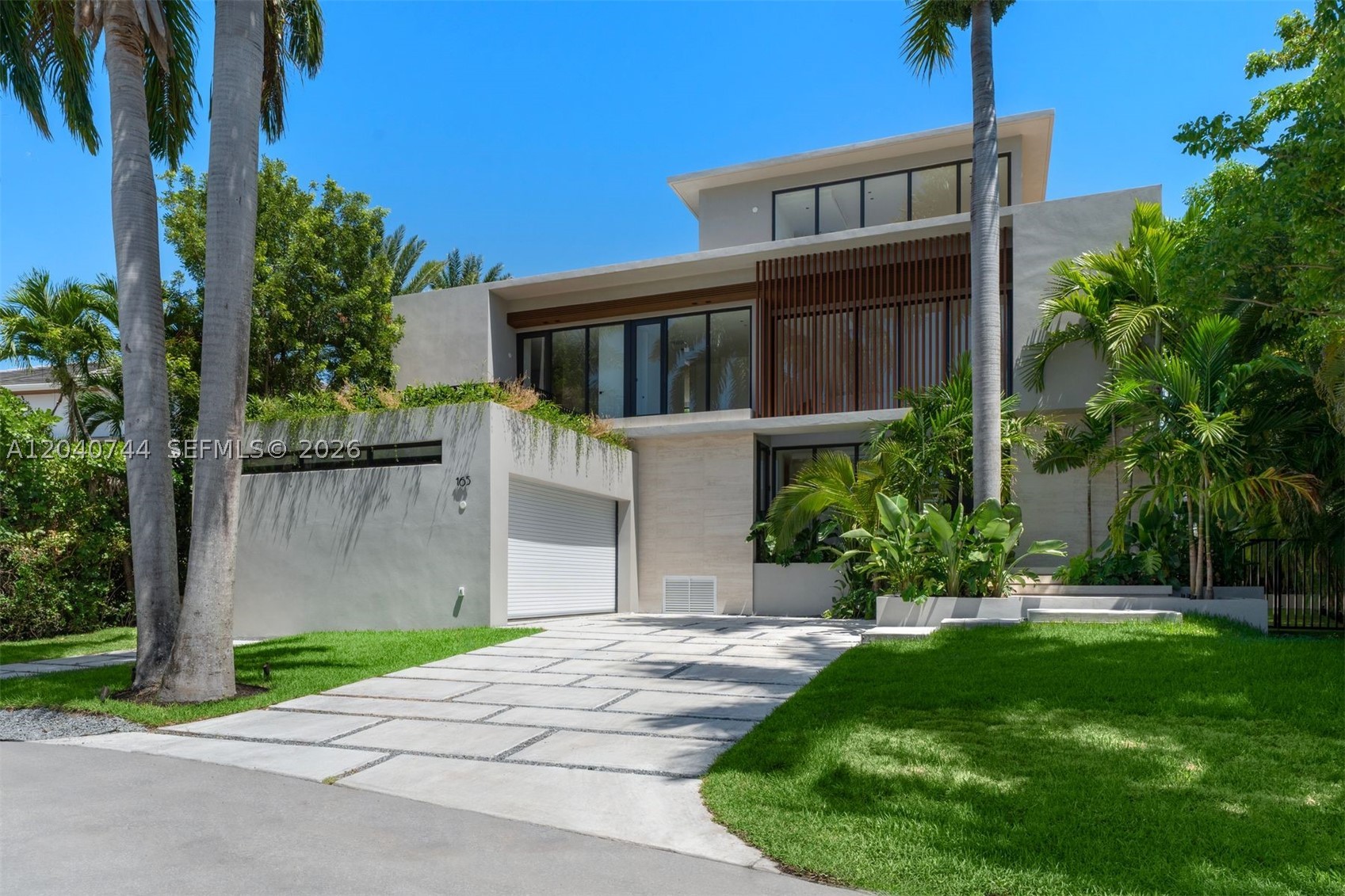 165 Hampton Ln