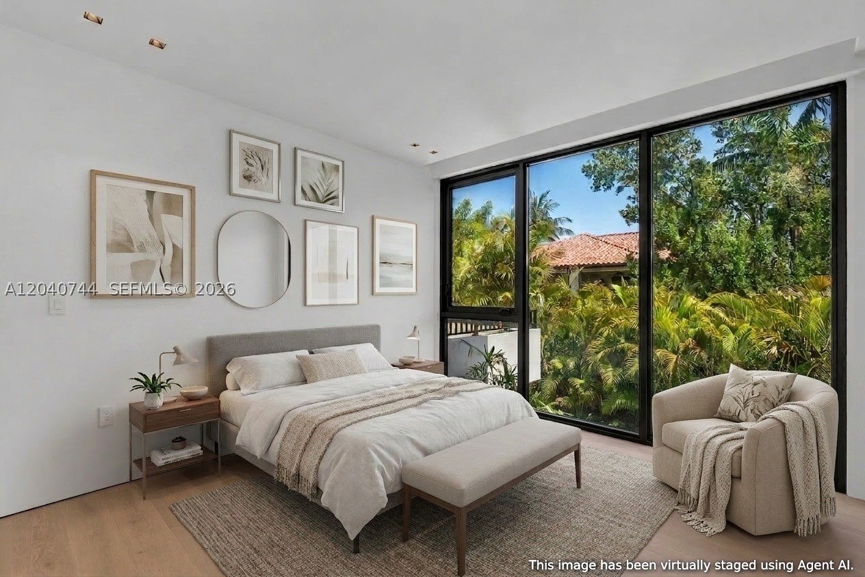 165 Hampton Ln Key Biscayne, FL 33149