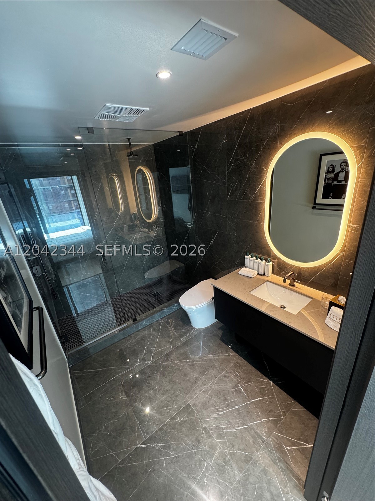 image E11EVEN Hotel & Residences16