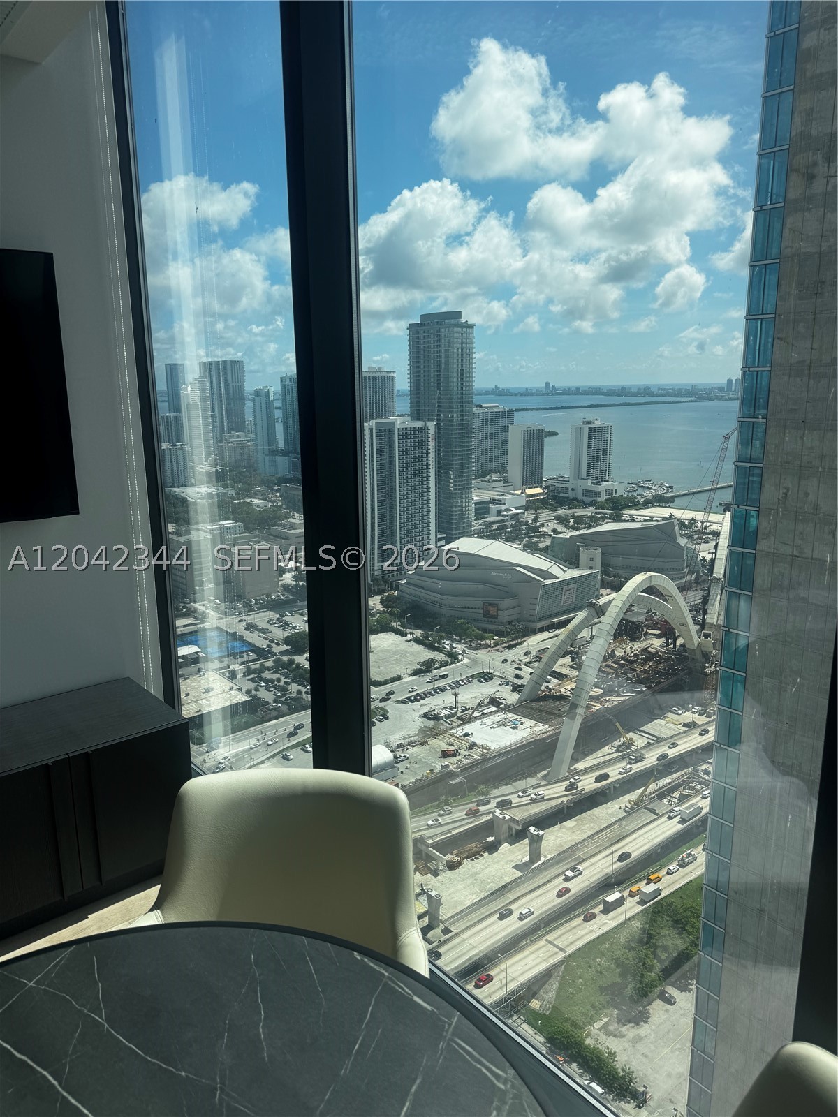 image E11EVEN Hotel & Residences18