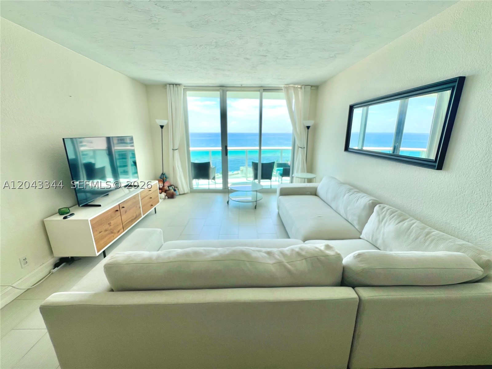 3801 S Ocean Dr #11M