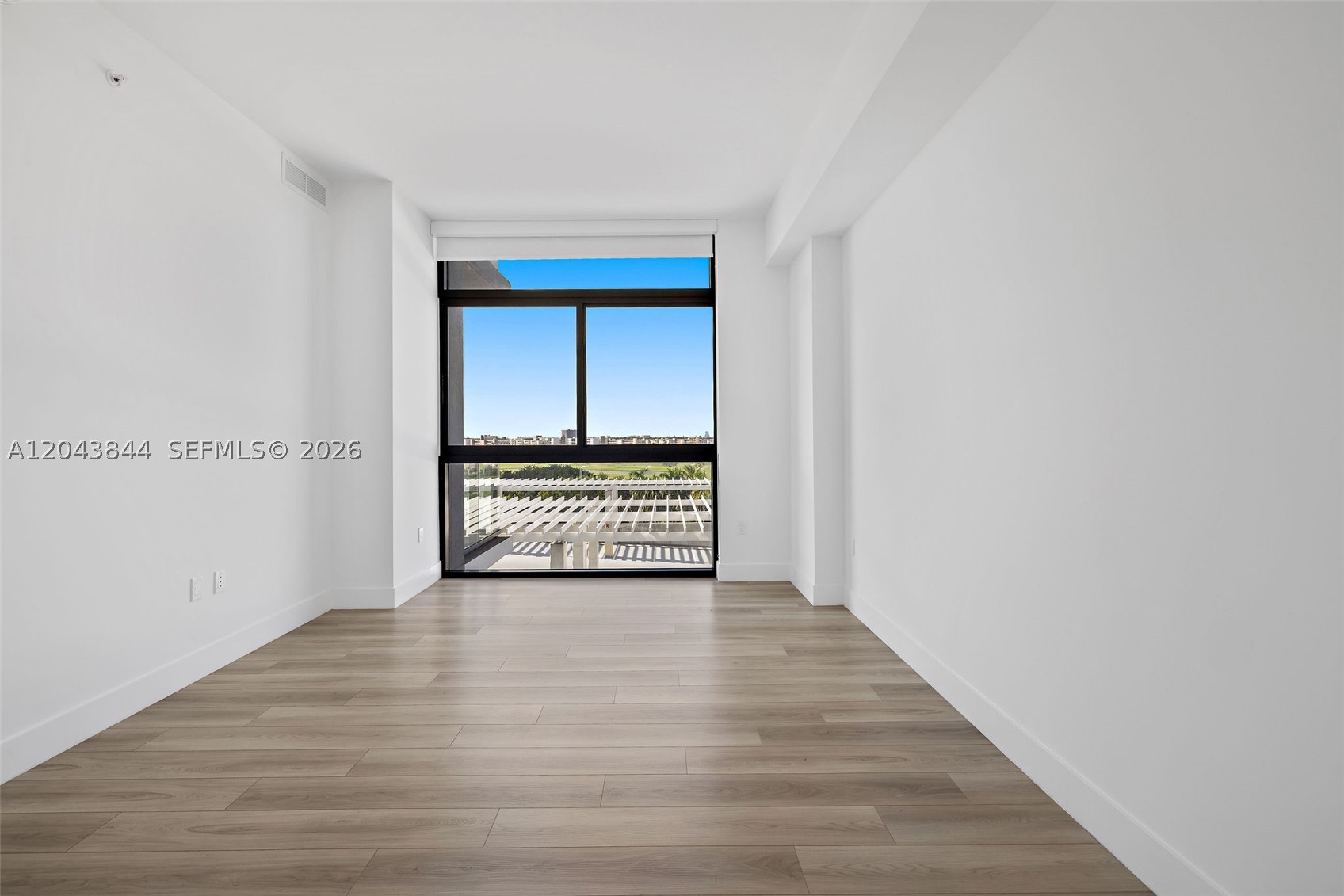 101 Diplomat Pkwy #2009 Hallandale Beach, FL 33009