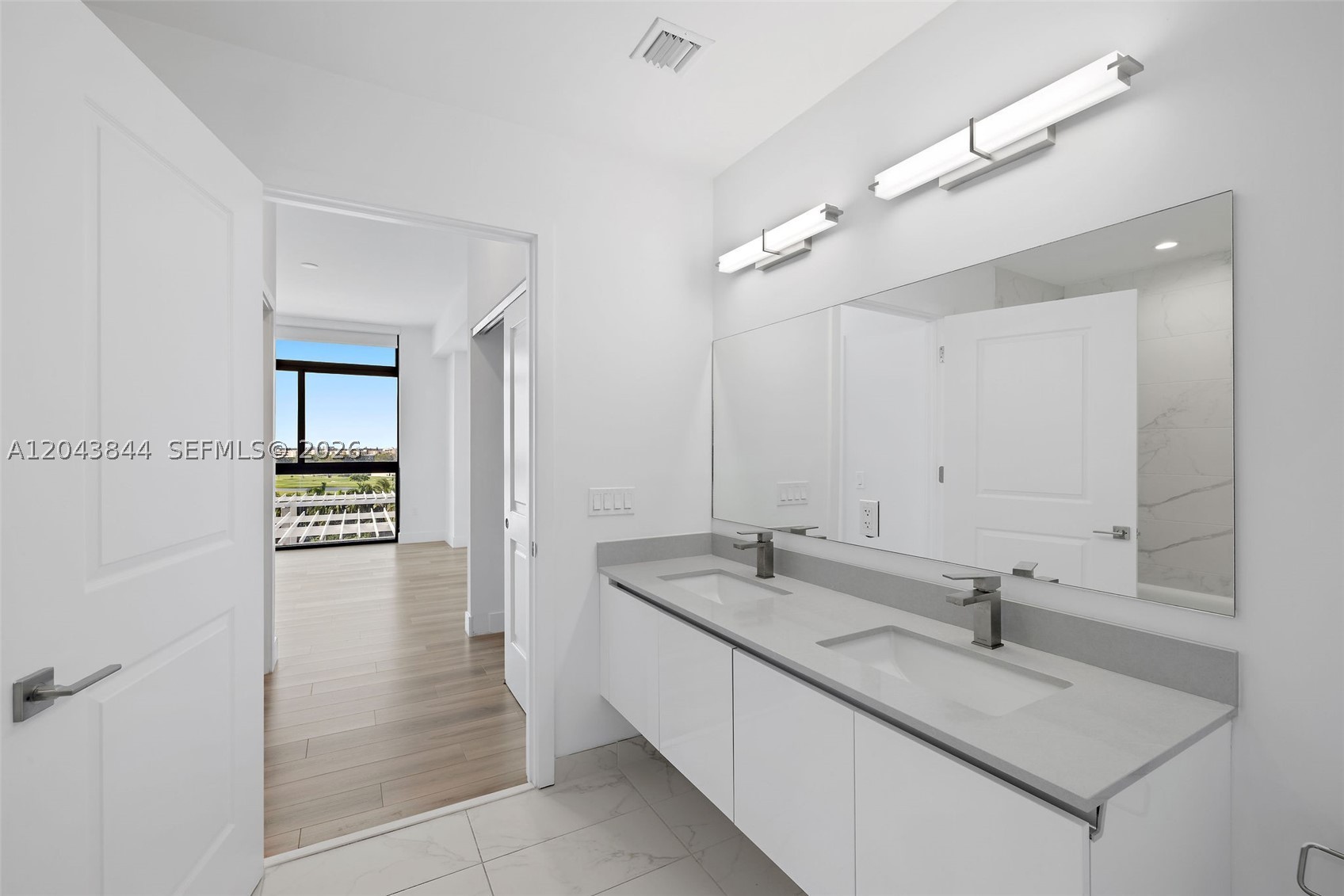 101 Diplomat Pkwy #2009 Hallandale Beach, FL 33009