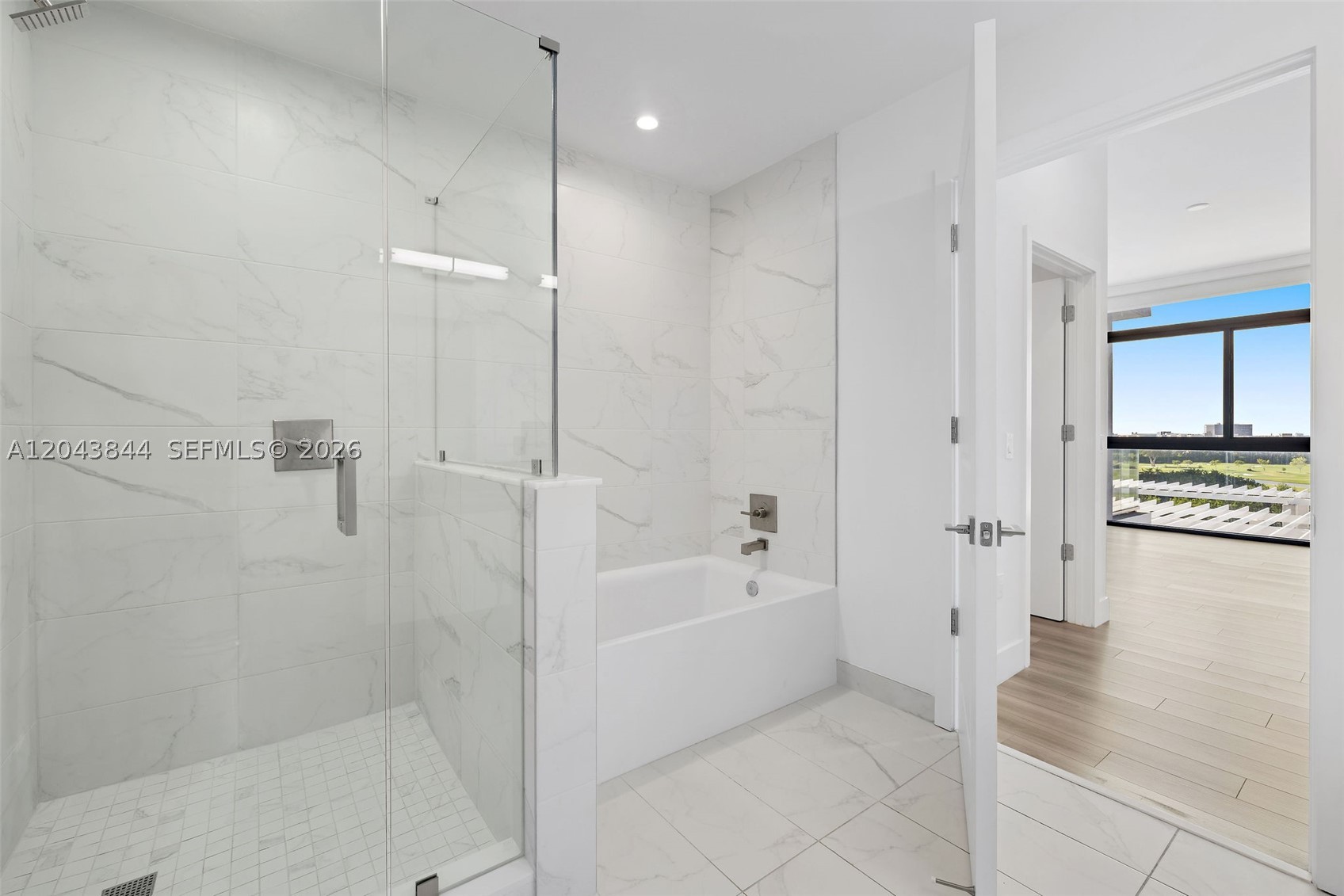 101 Diplomat Pkwy #2009 Hallandale Beach, FL 33009