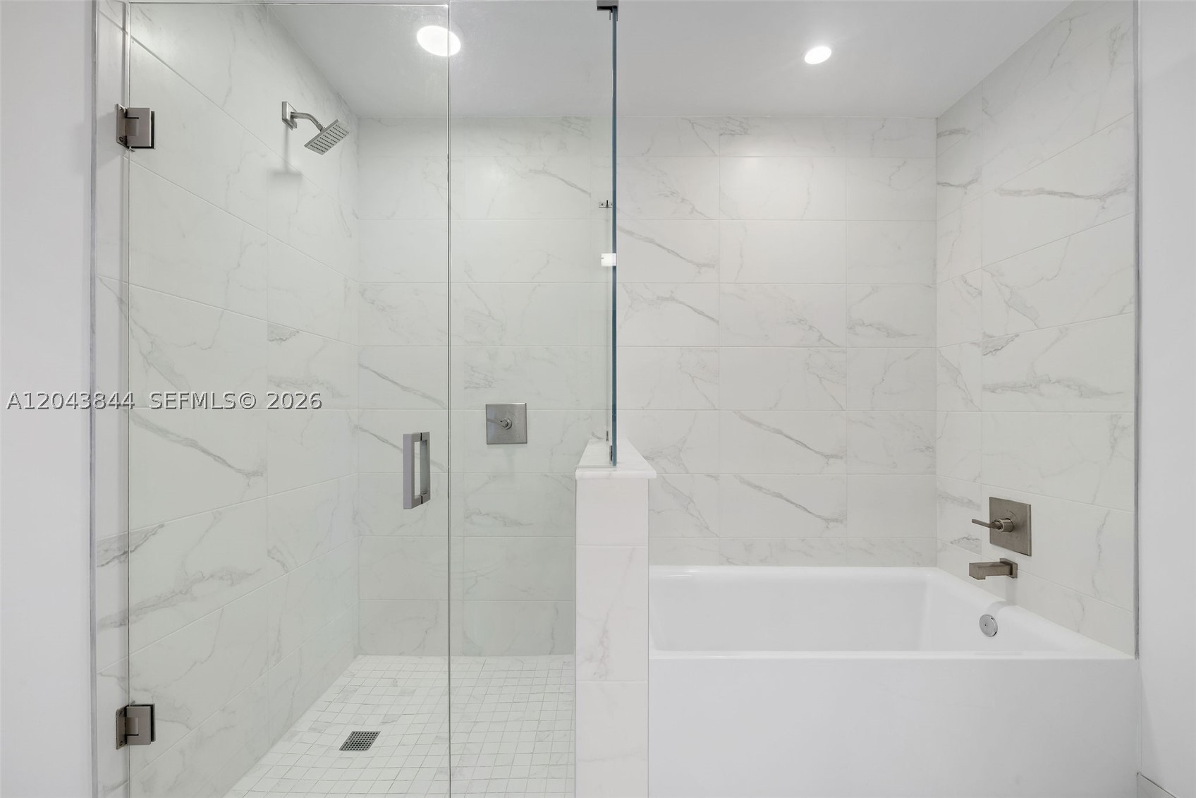 101 Diplomat Pkwy #2009 Hallandale Beach, FL 33009