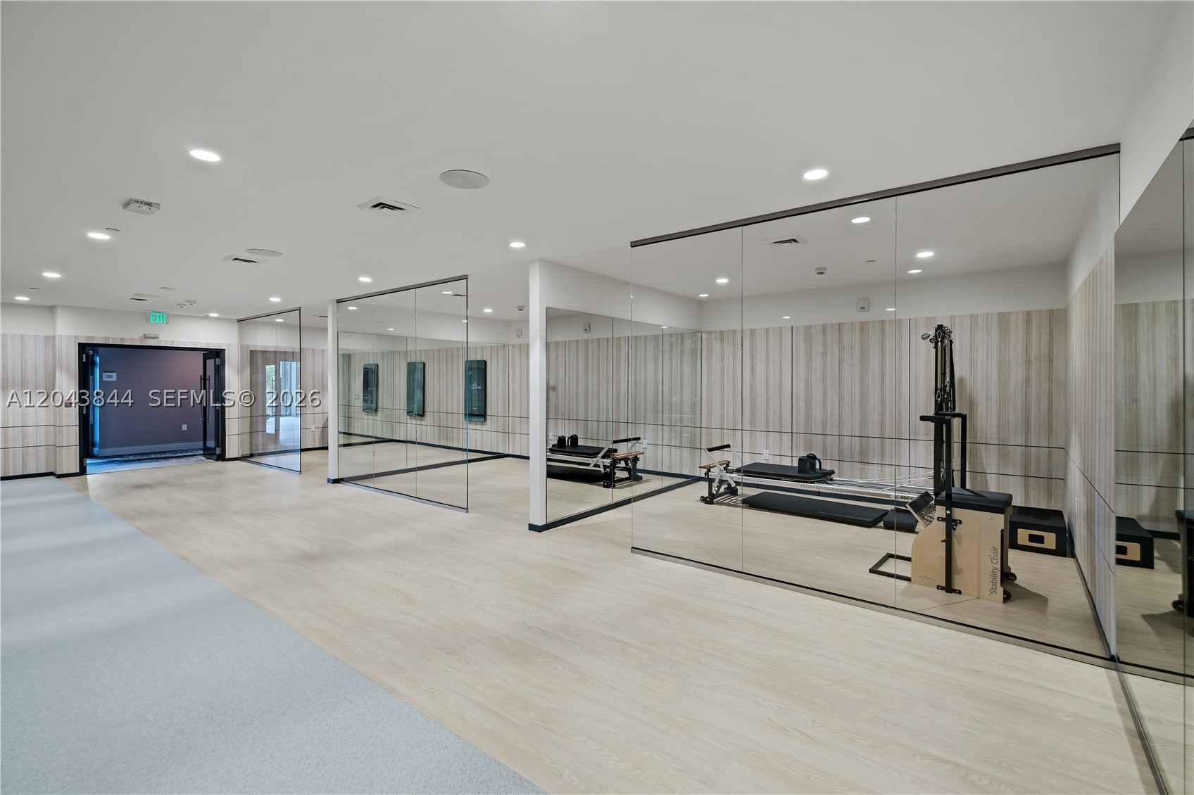 101 Diplomat Pkwy #2009 Hallandale Beach, FL 33009