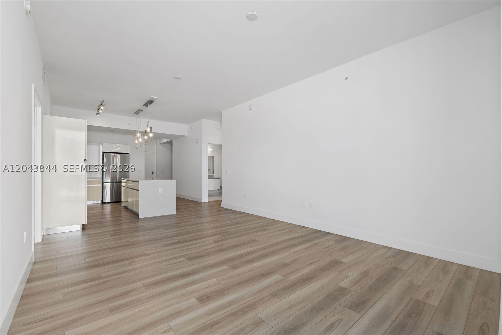 101 Diplomat Pkwy #2009 Hallandale Beach, FL 33009