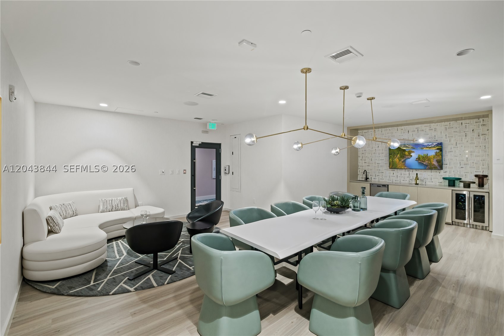 101 Diplomat Pkwy #2009 Hallandale Beach, FL 33009