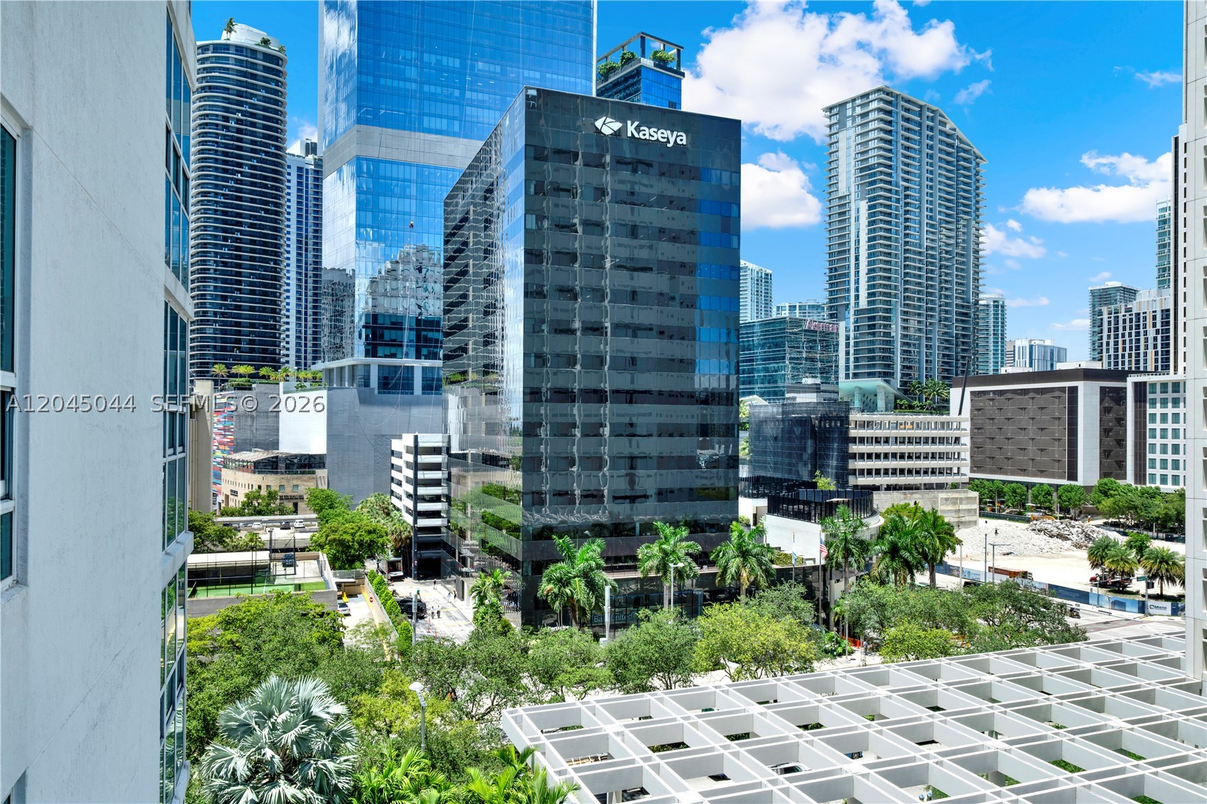 950 Brickell Bay Dr #802 Miami, FL 33131