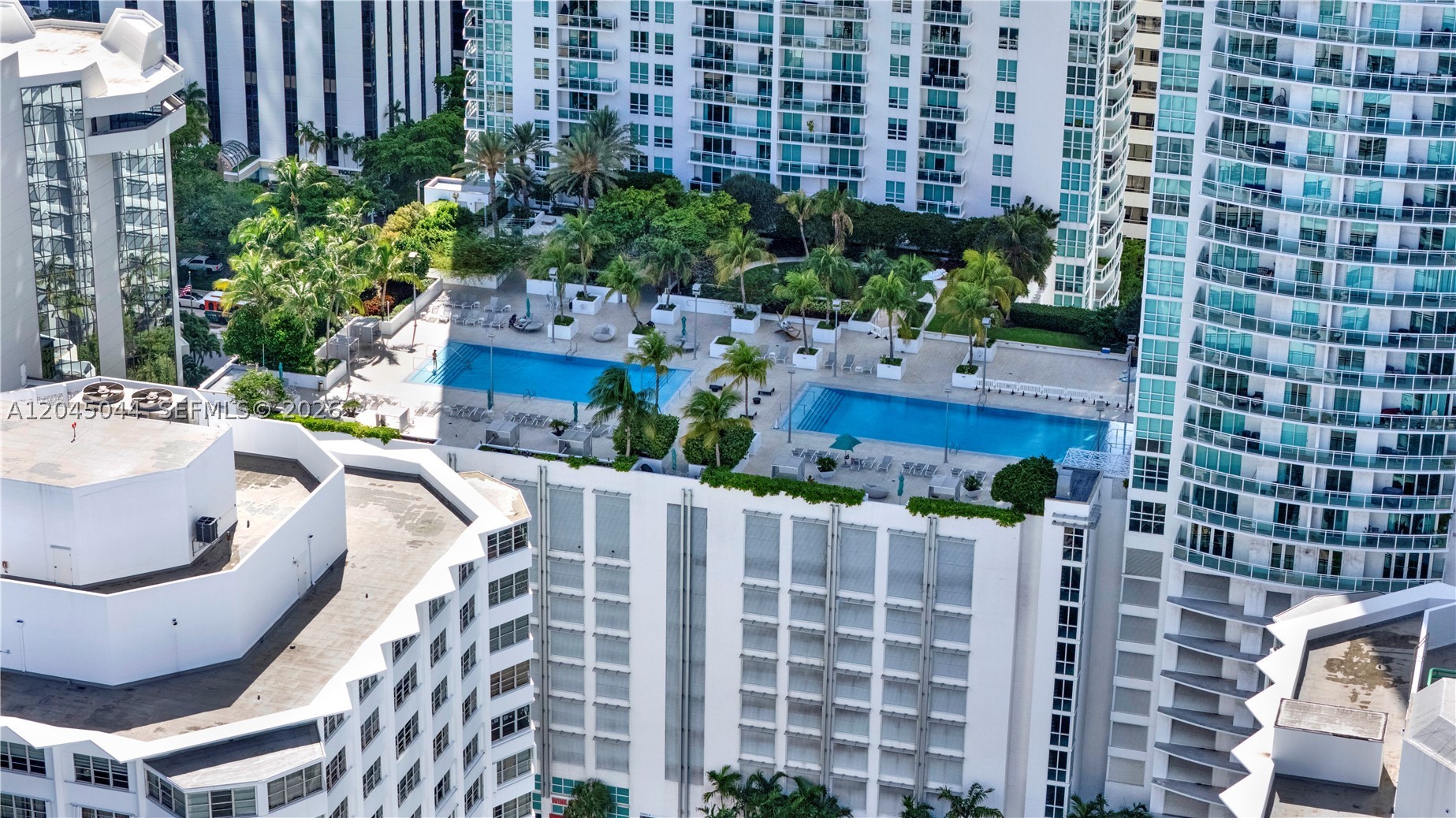 950 Brickell Bay Dr #802 Miami, FL 33131