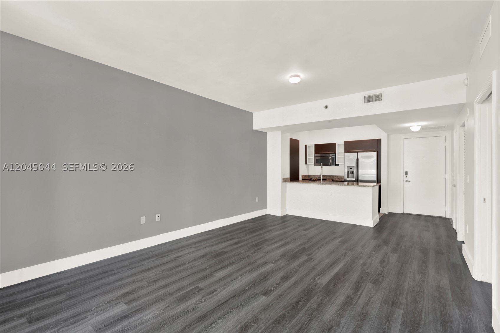 950 Brickell Bay Dr #802 Miami, FL 33131