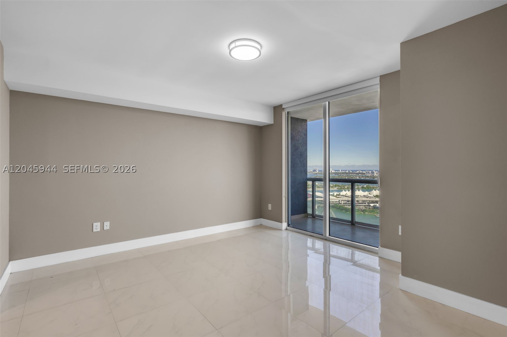 image 50 Biscayne10