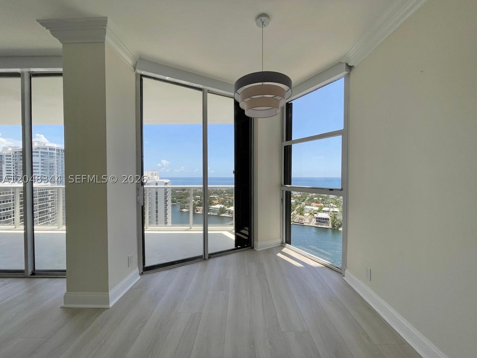 image Hamptons West9