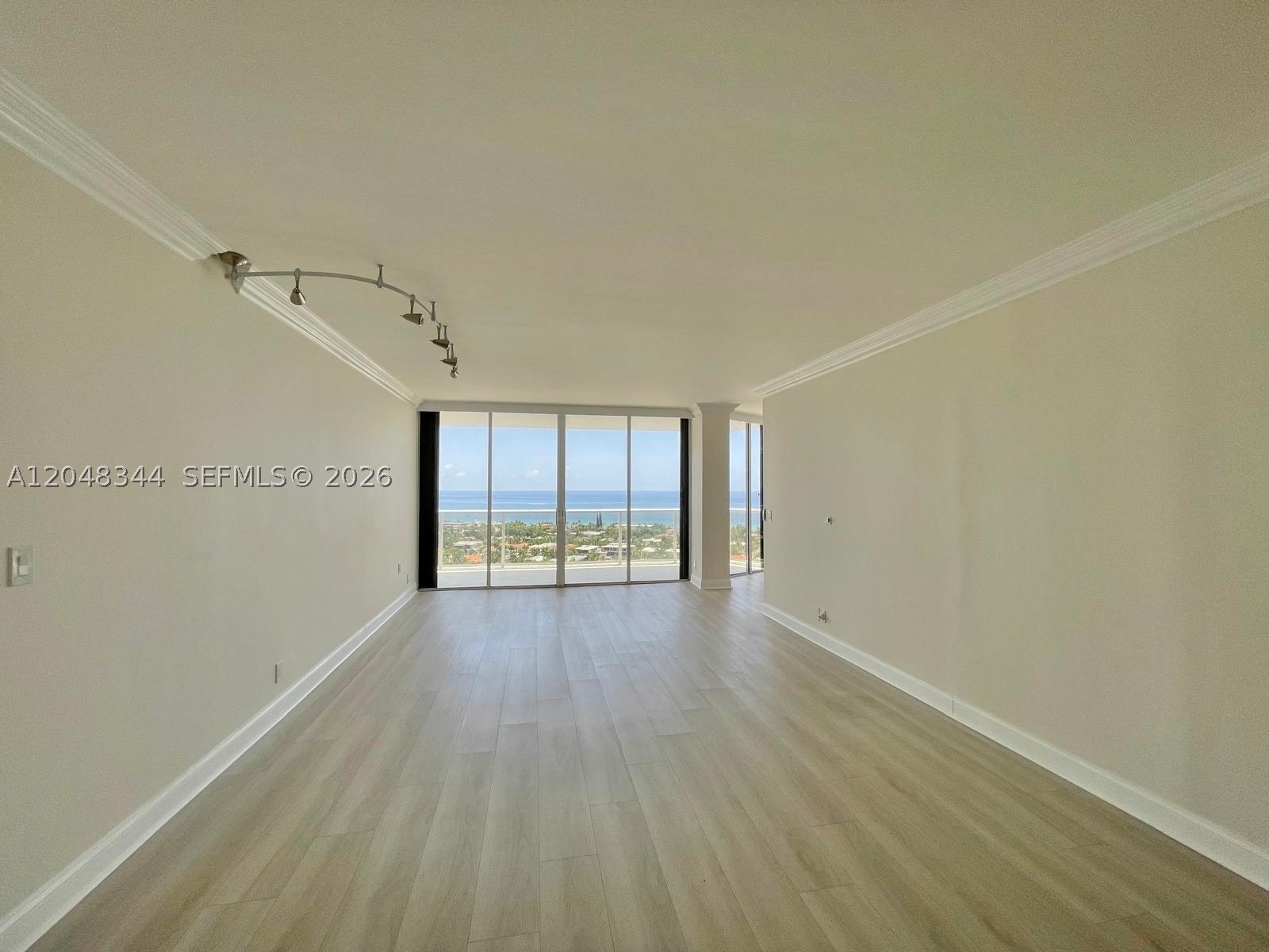 image Hamptons West17