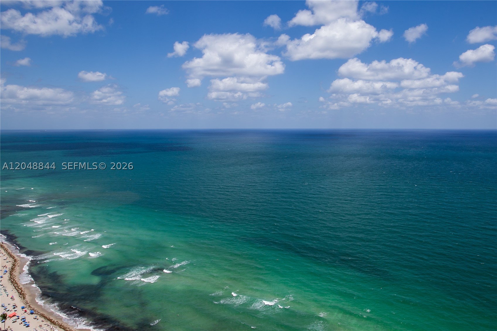 image Beach Club 23