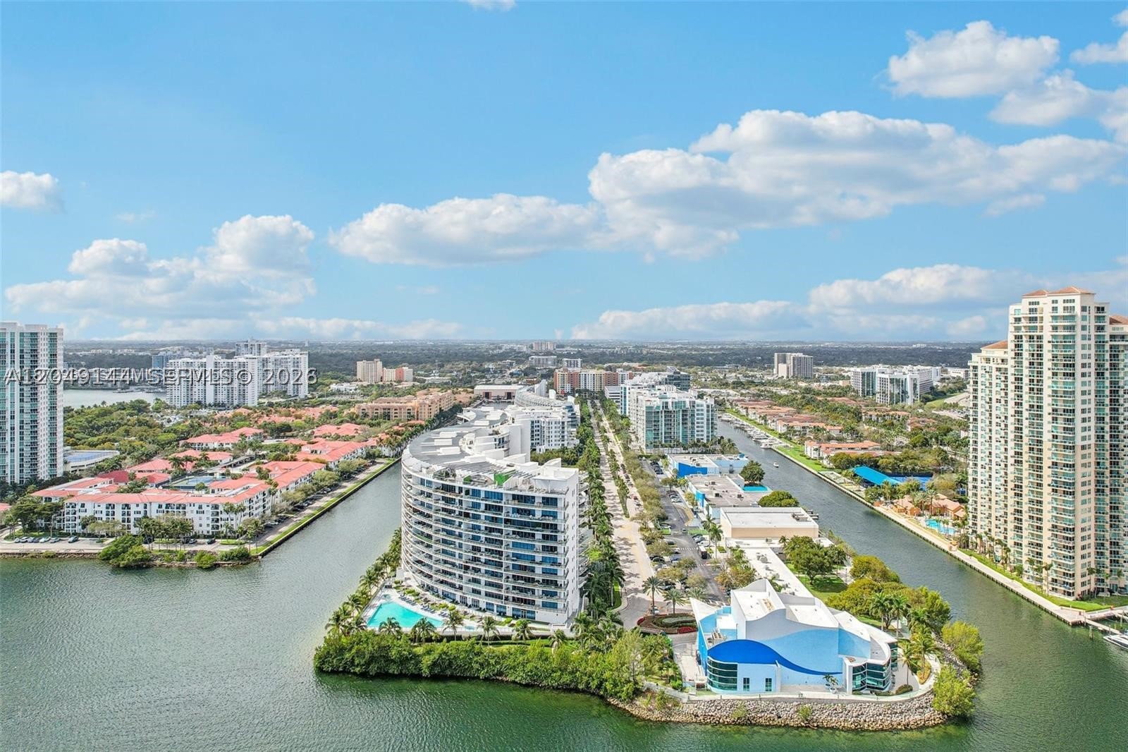 image Echo Aventura72