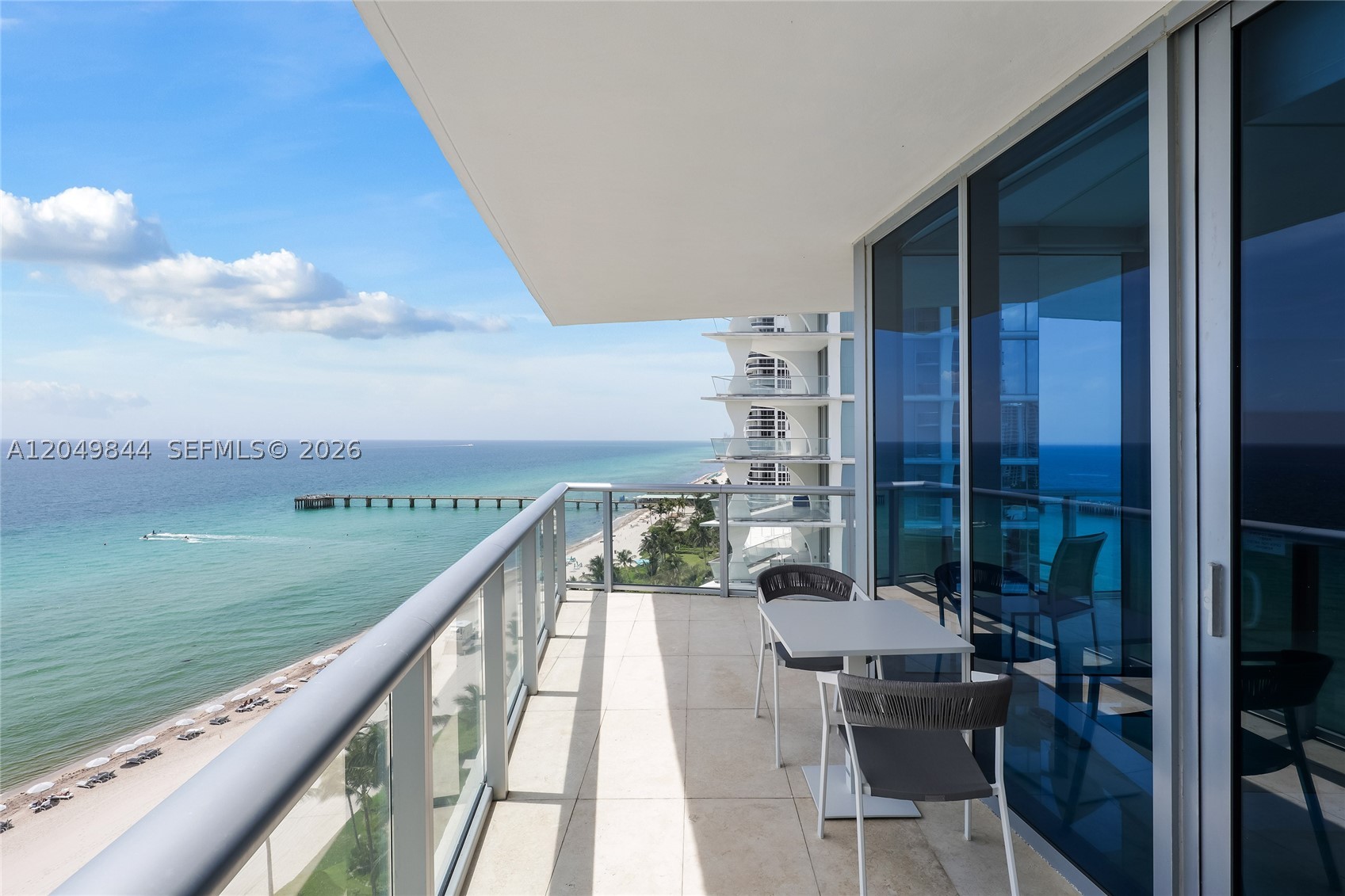 image Jade Beach9