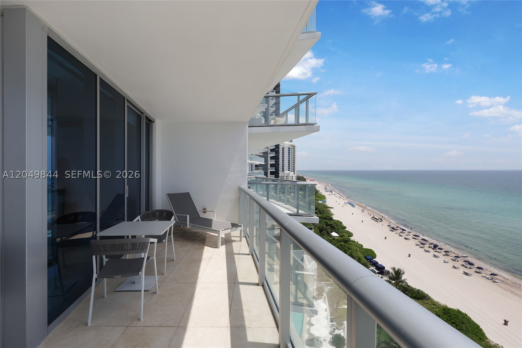 image Jade Beach10