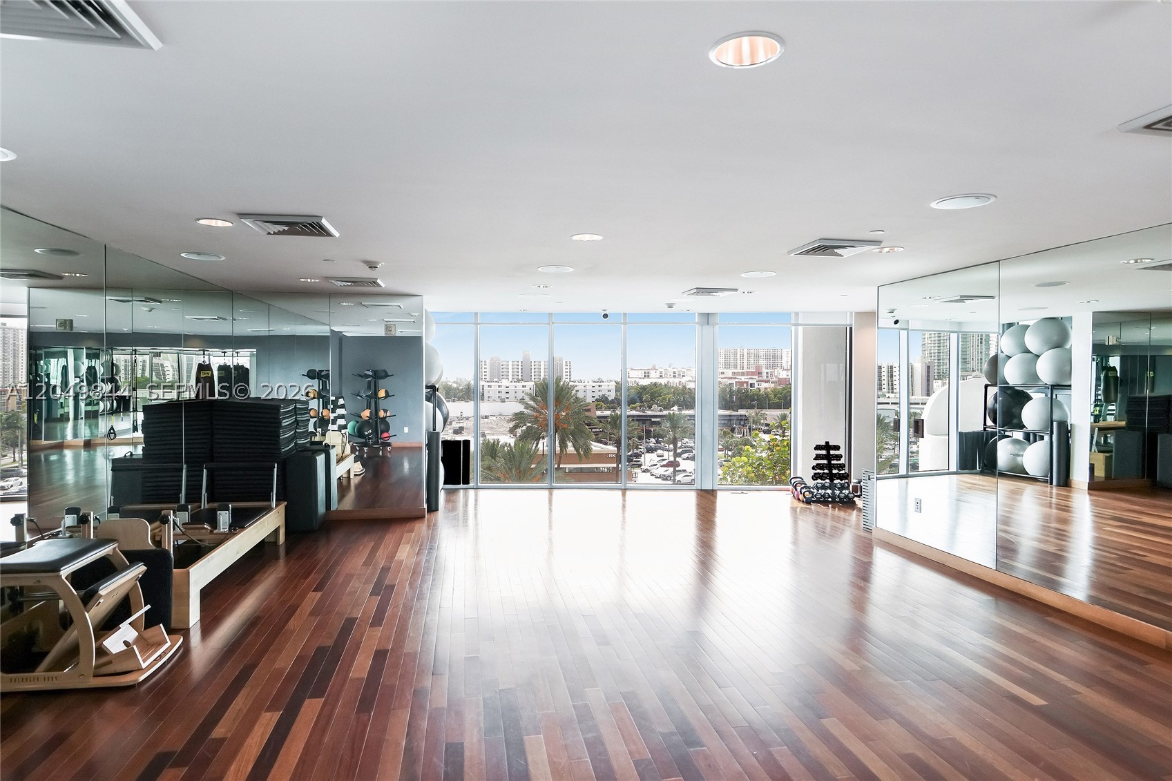image Jade Beach109