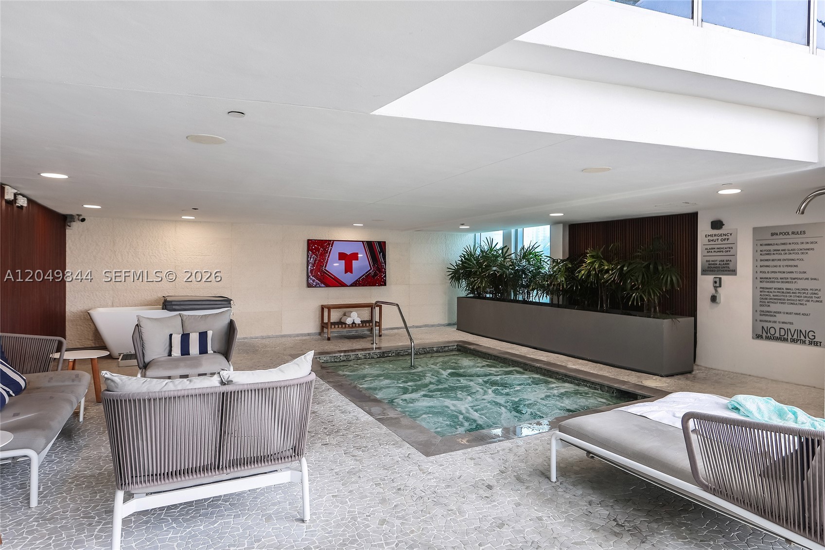 image Jade Beach116
