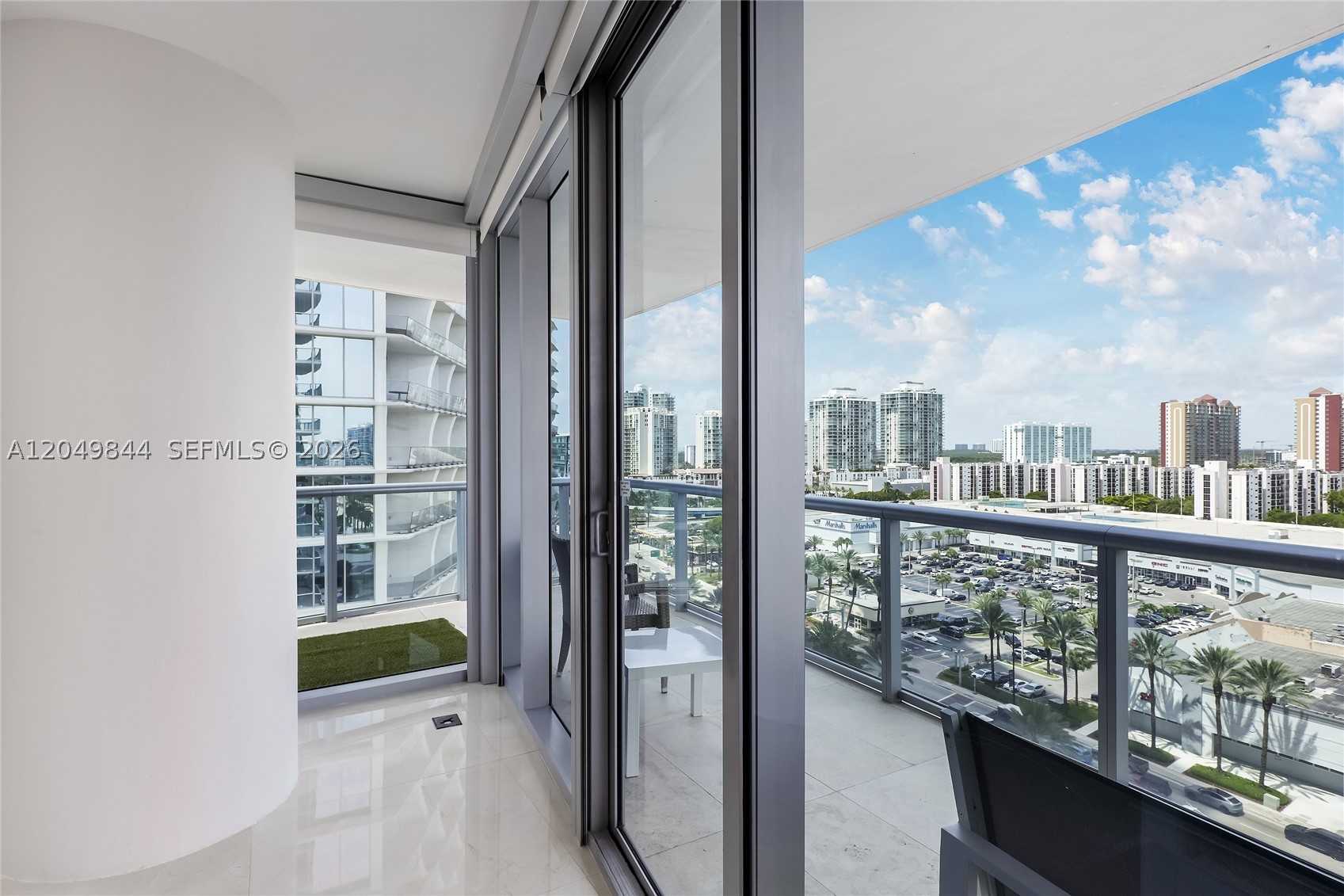 image Jade Beach32
