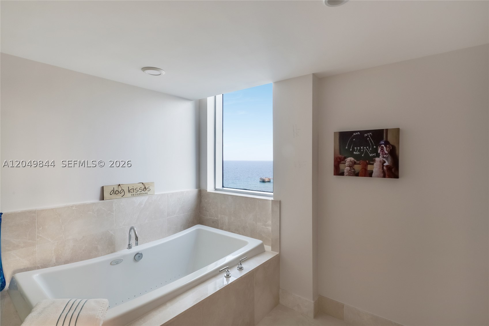 image Jade Beach36