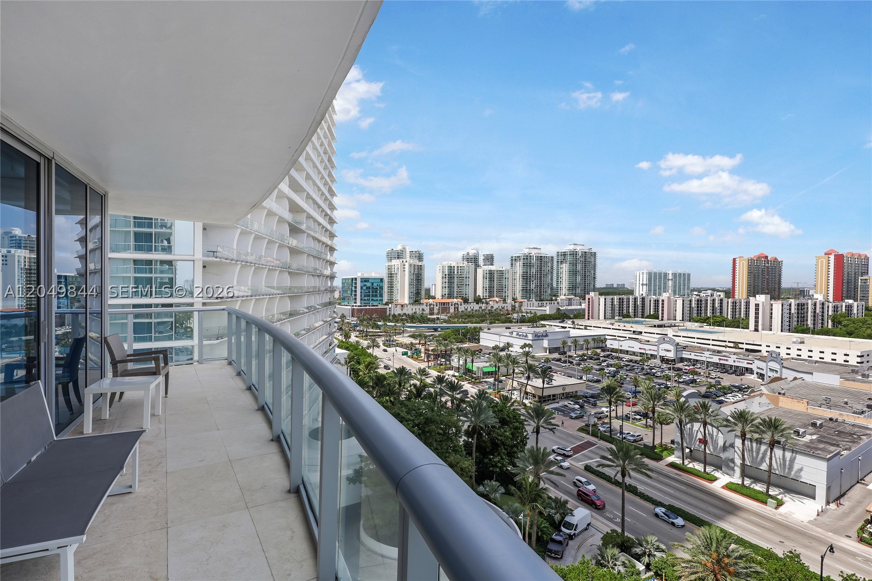 image Jade Beach43