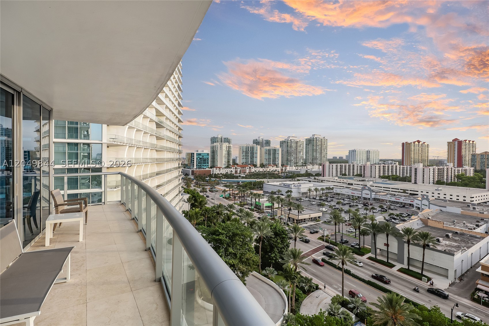 image Jade Beach58