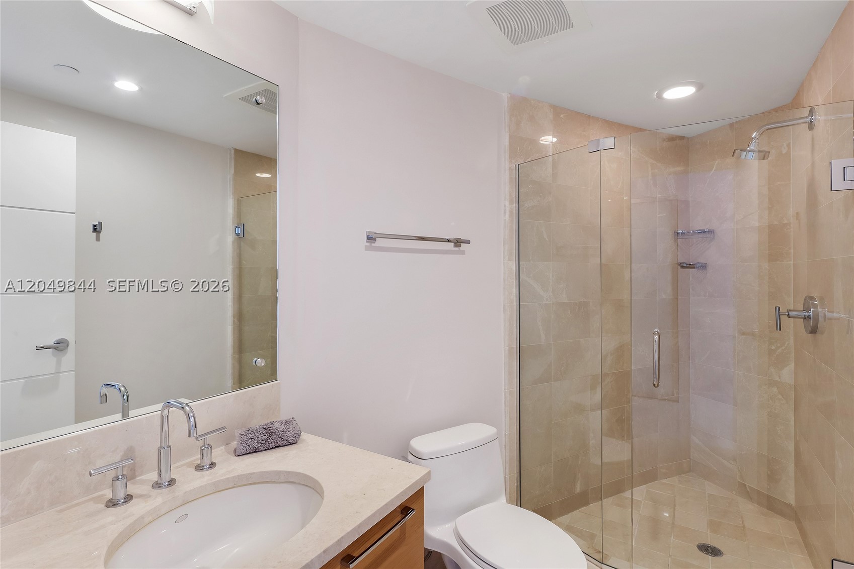 image Jade Beach62