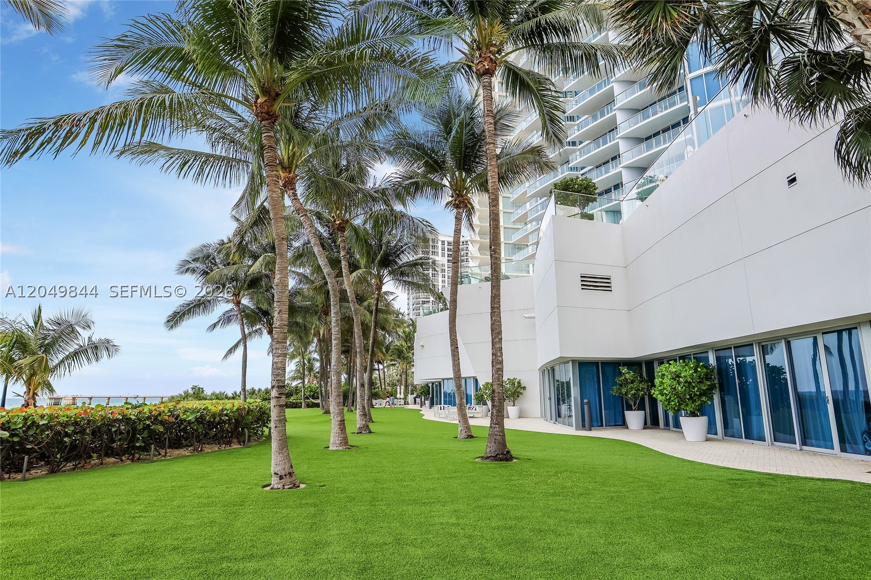 image Jade Beach71