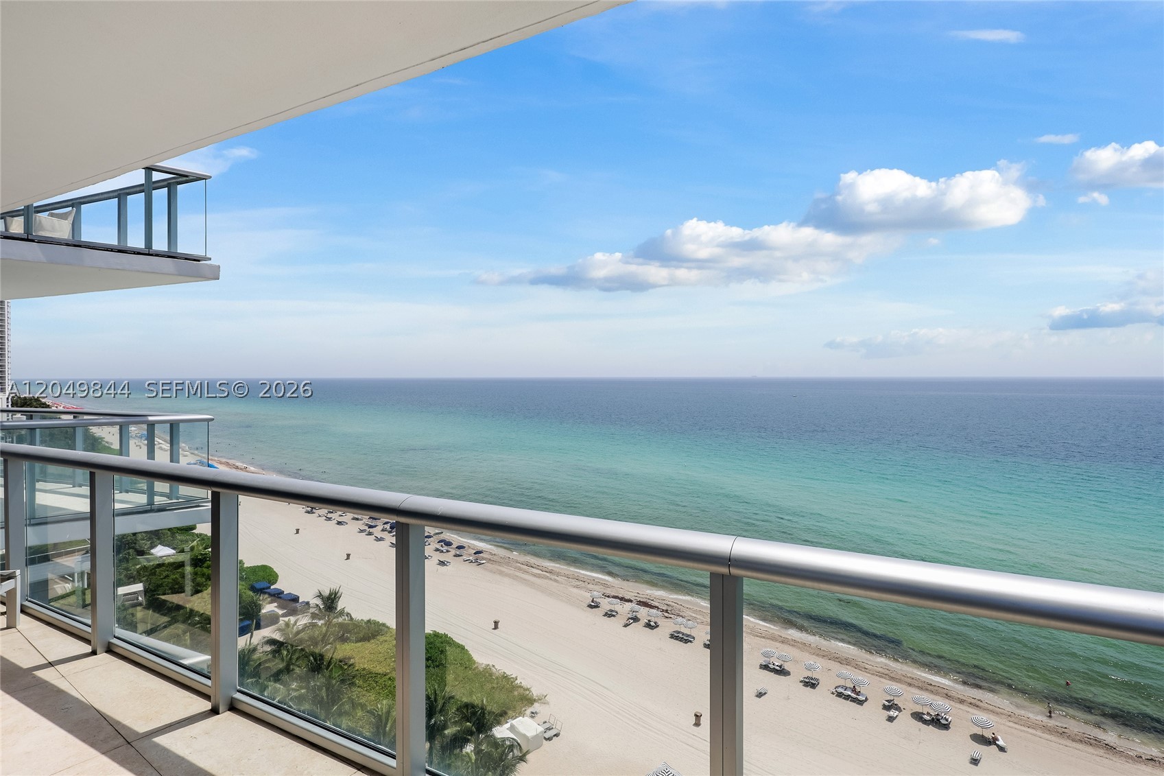 image Jade Beach7