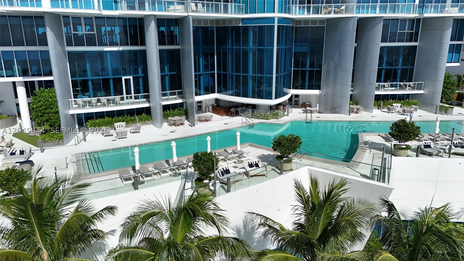 image Jade Beach82