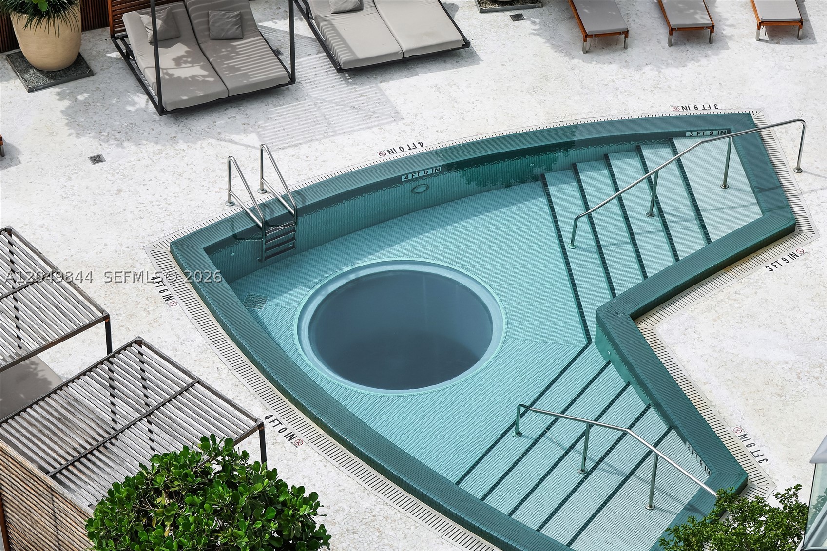 image Jade Beach87