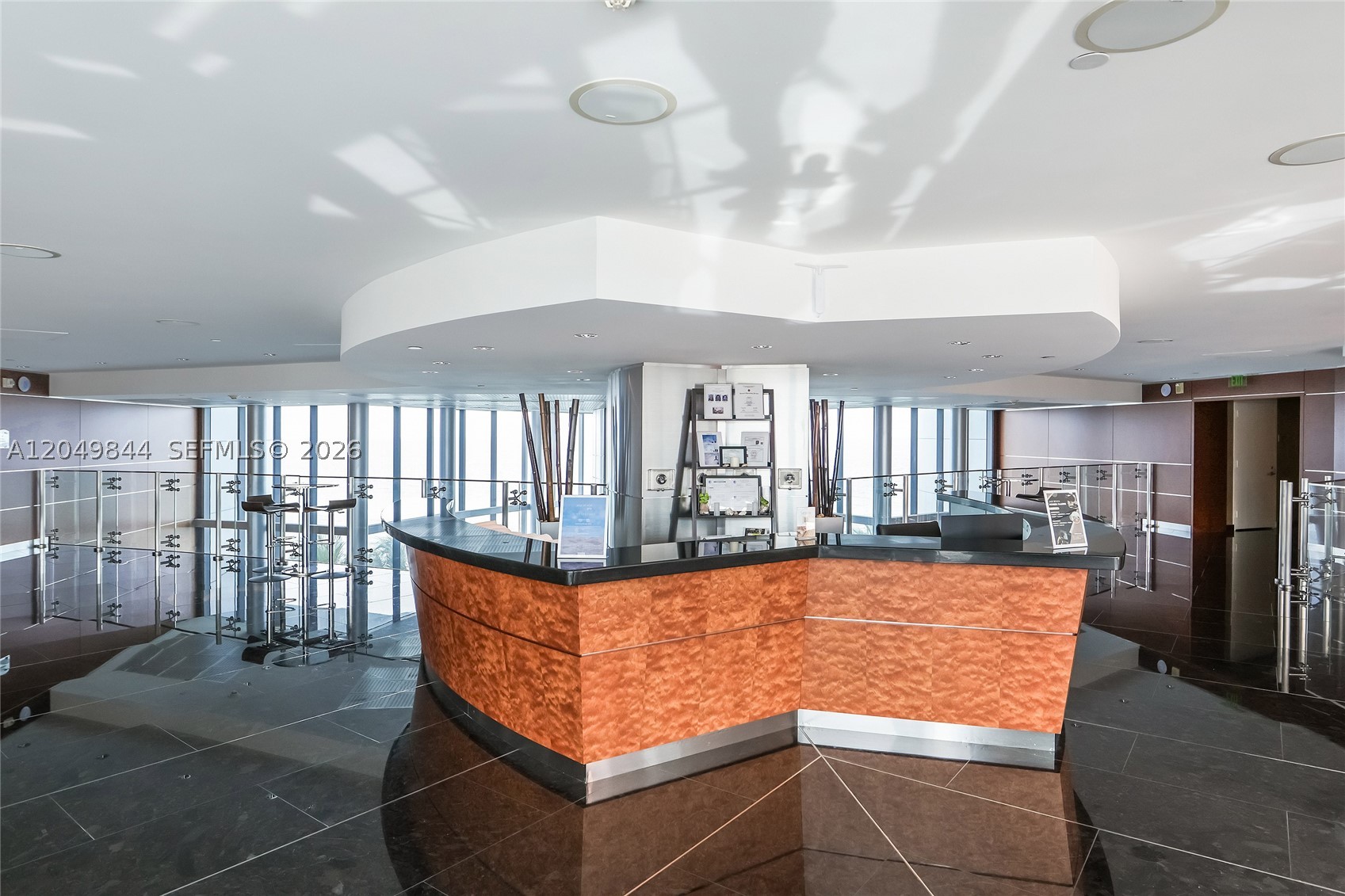 image Jade Beach88