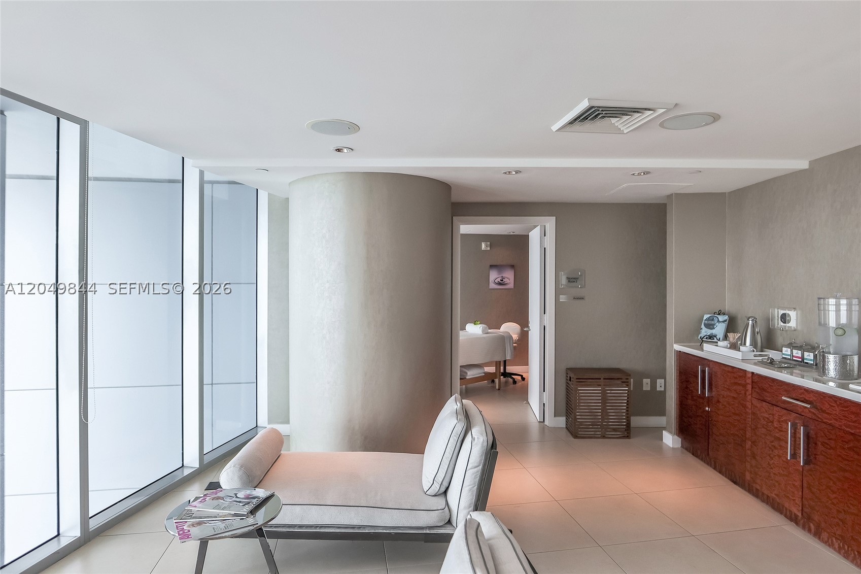 image Jade Beach96