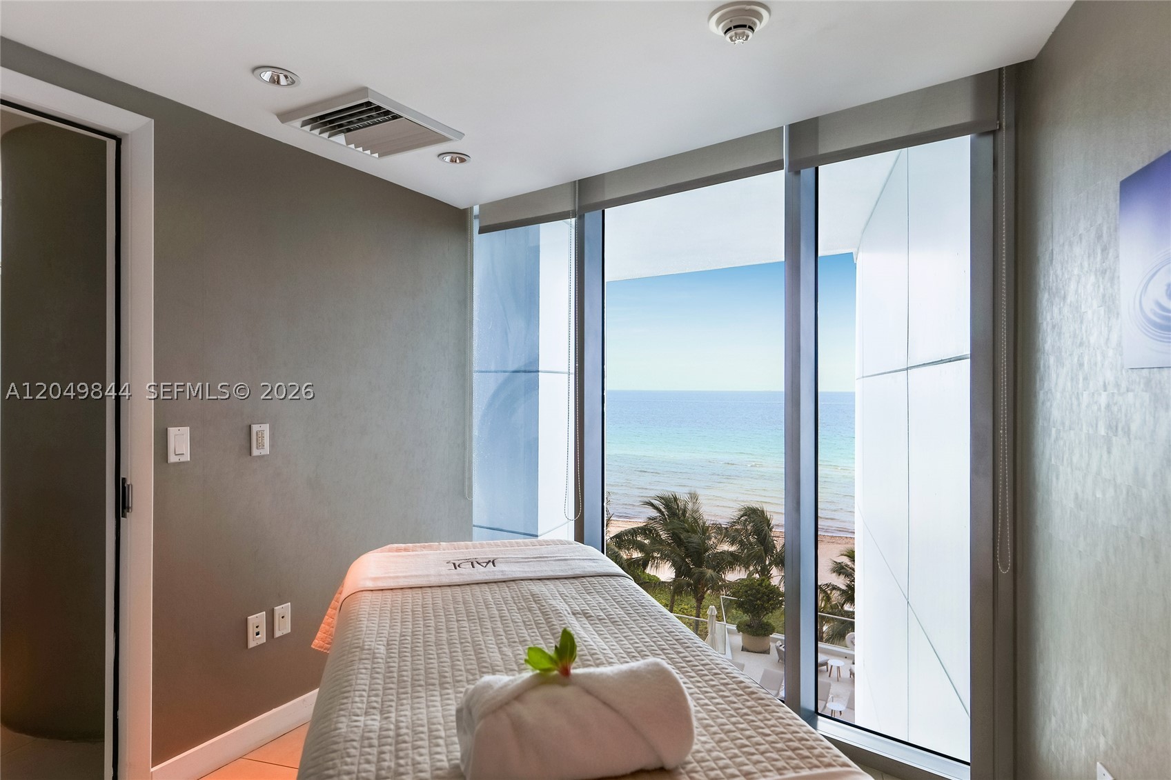 image Jade Beach97
