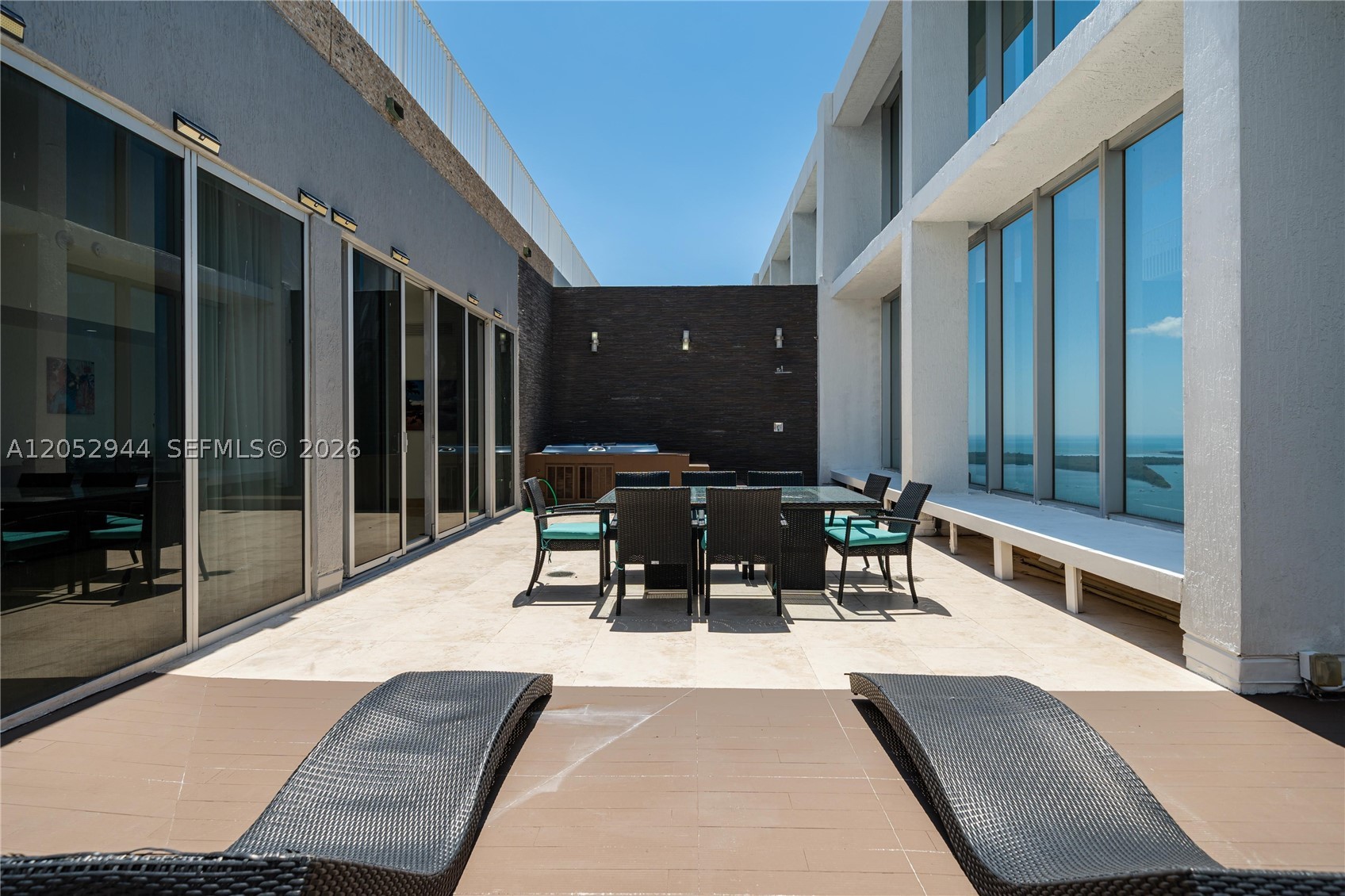 image Icon Brickell II10
