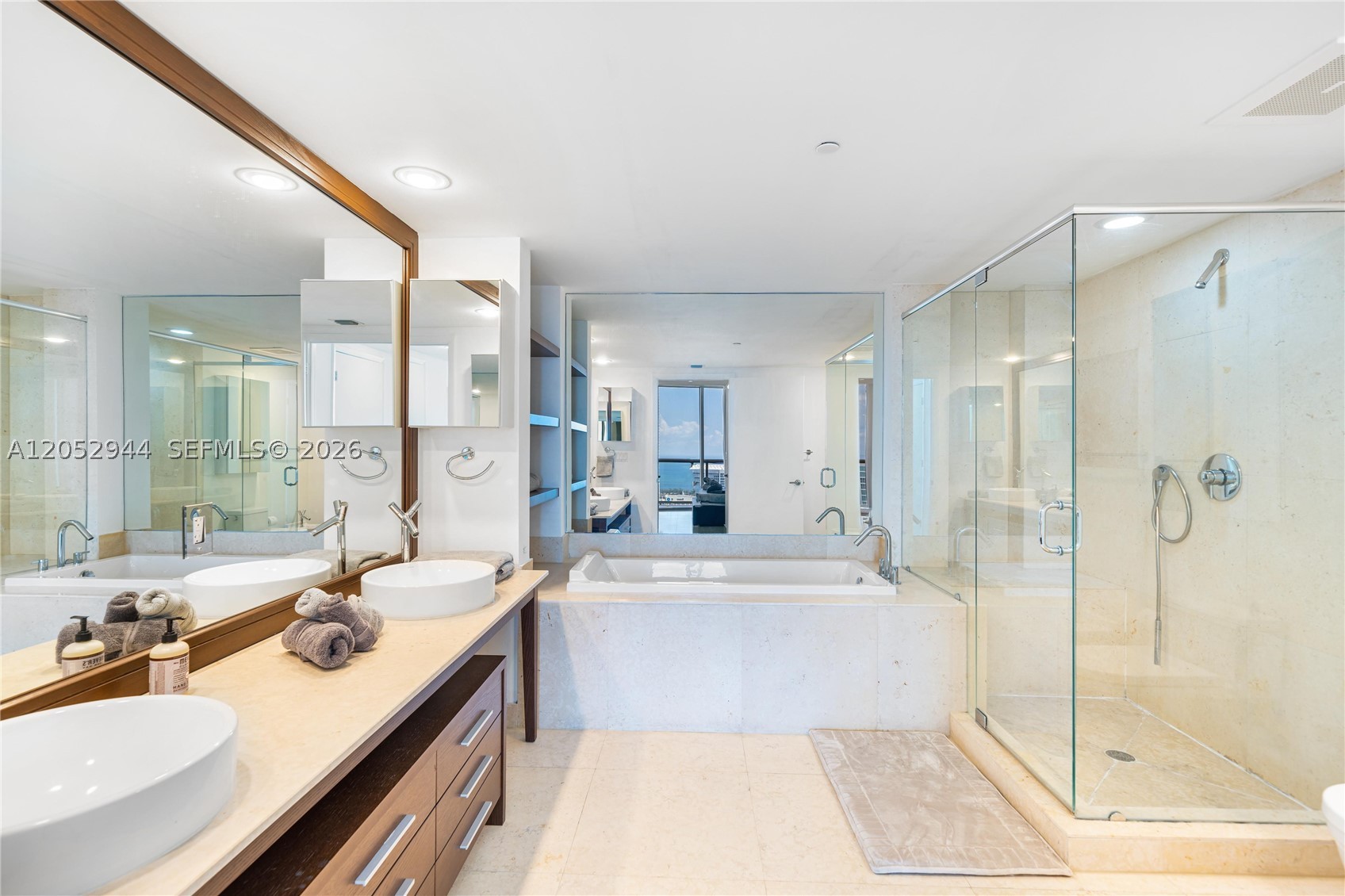 image Icon Brickell II16