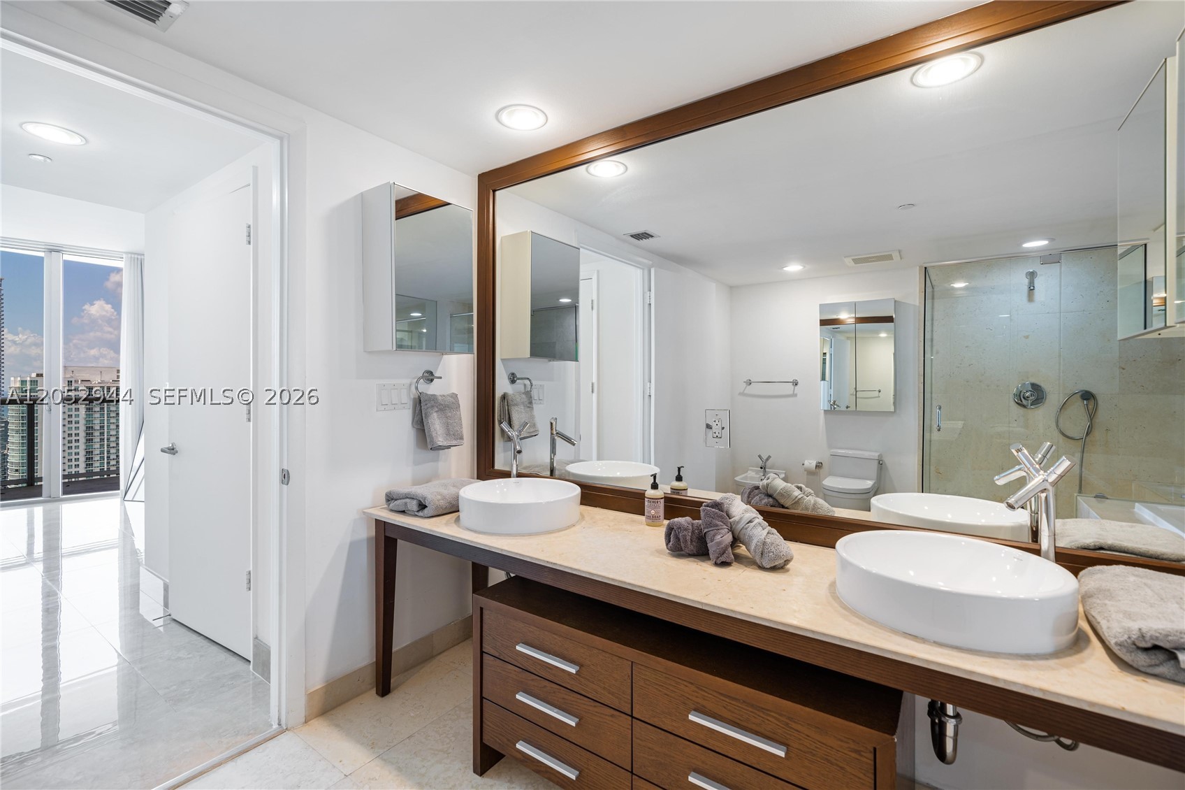 image Icon Brickell II17