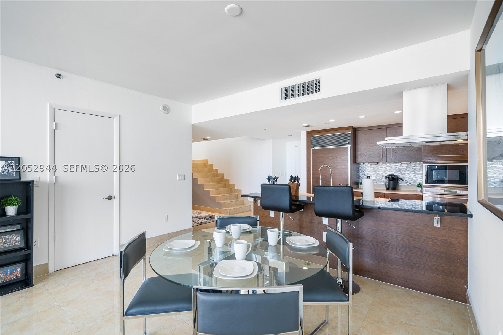 image Icon Brickell II23