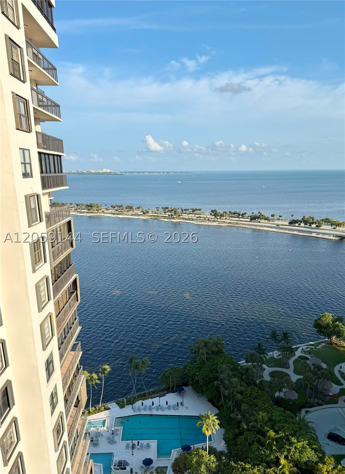 image Brickell Bay Club28