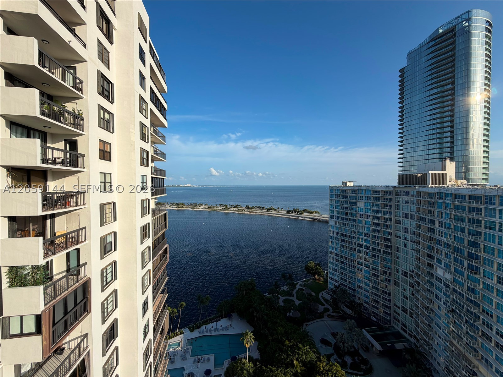 image Brickell Bay Club29